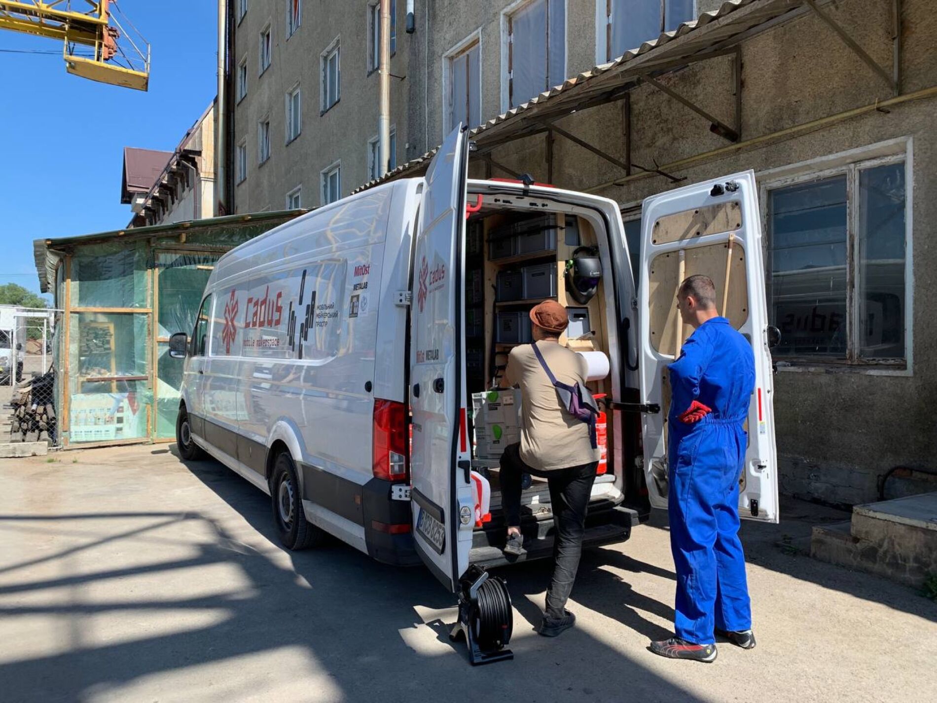 a-mobile-workshop-for-ukraine-feature-22-05-272018-59-21203387-f60eacd6